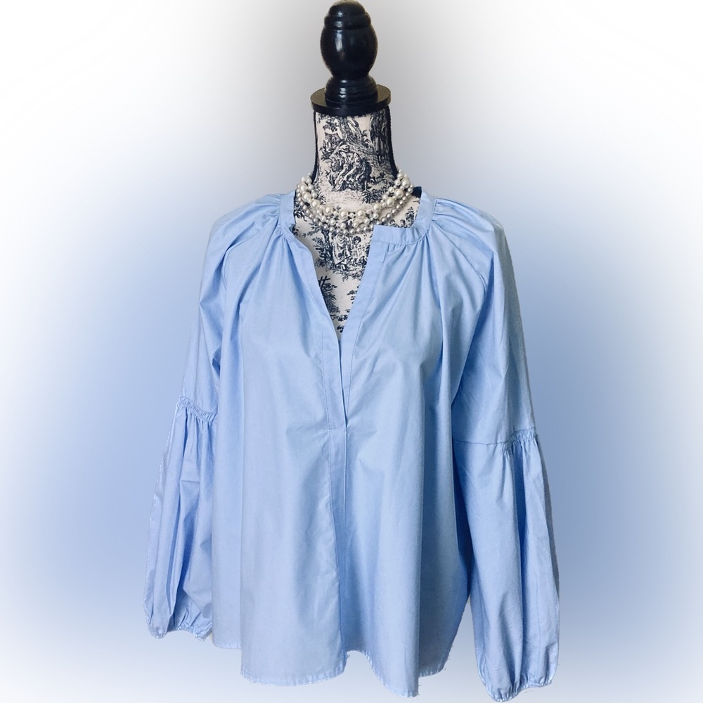 Balloon-sleeved blouse